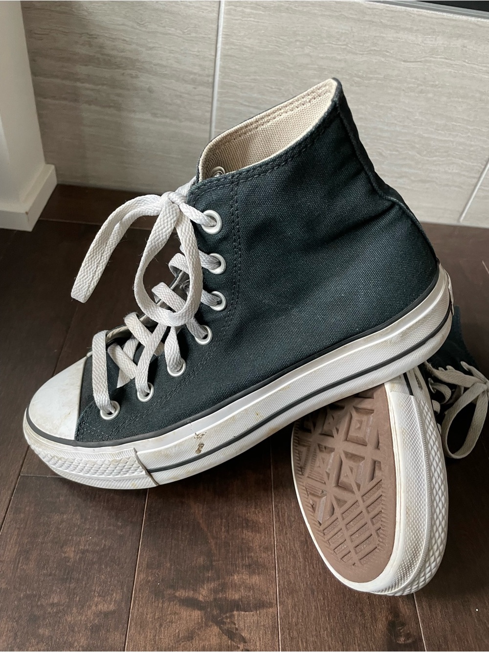 Converse All Star Platform High Top Sneakers Black & White Women’s Size 8 - Picture 5 of 9